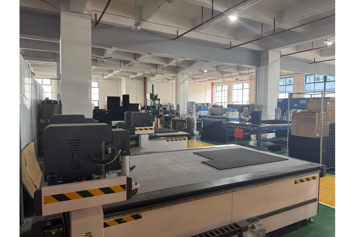 CNC-Schaumstoffschneiden in Kexin-Werk